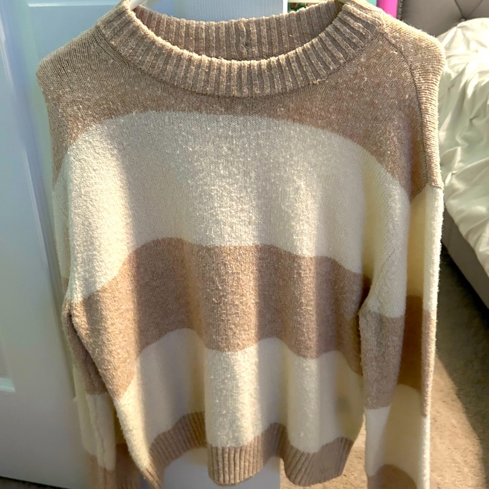American eagle sweater